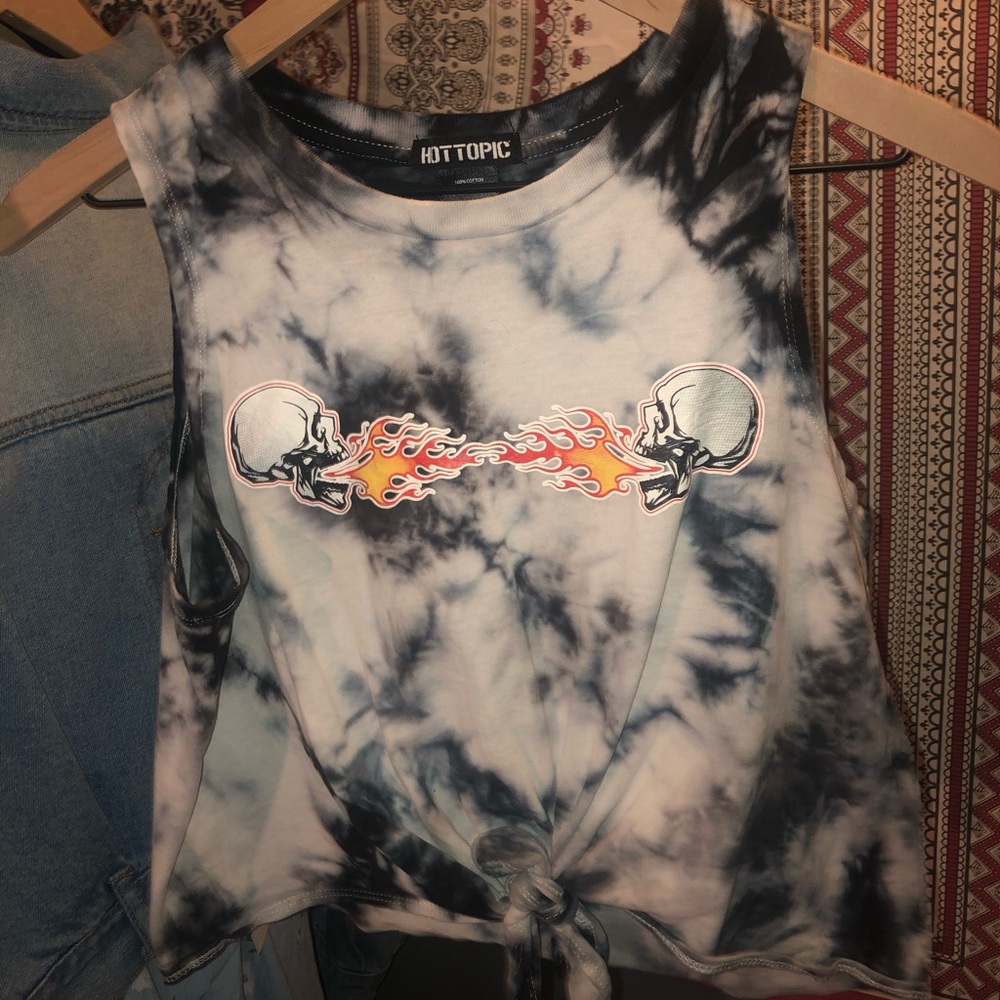 Hot Topic Flaming Skull Crop Top
